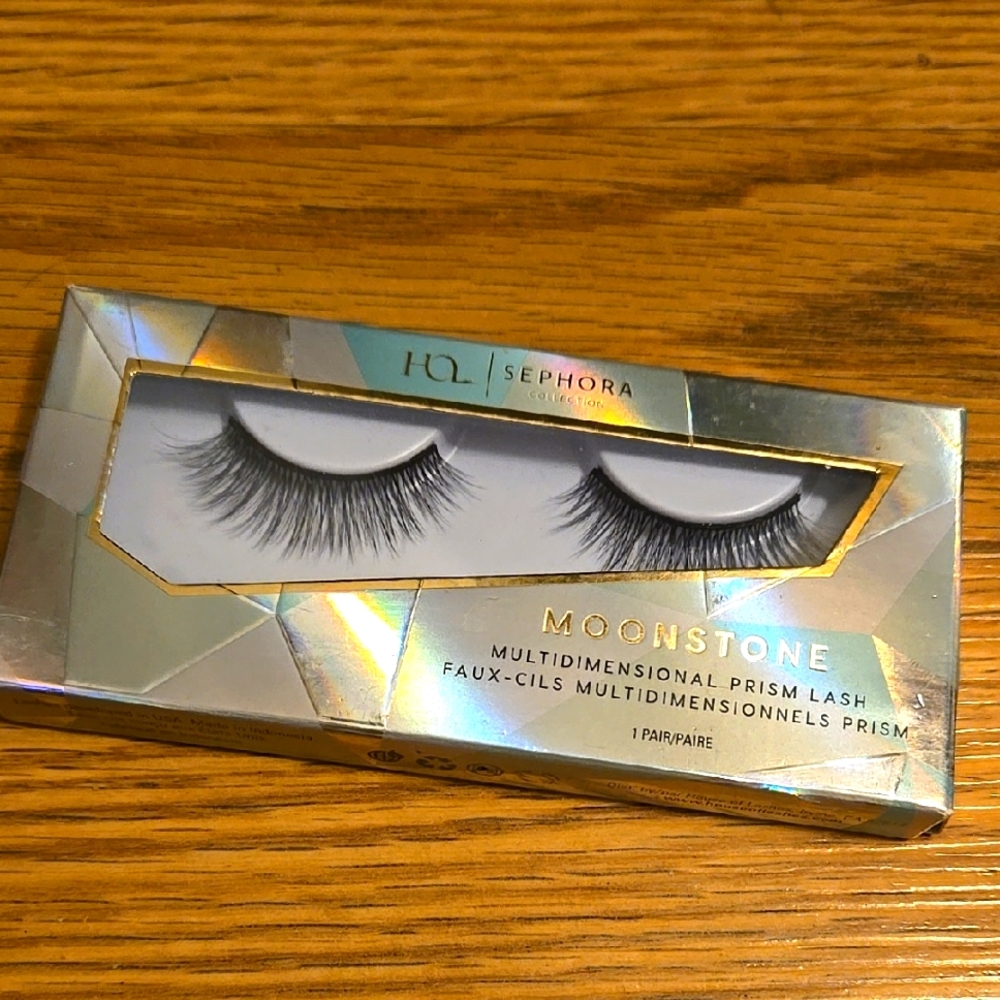 Moonstone Multidimensional Prism Lash